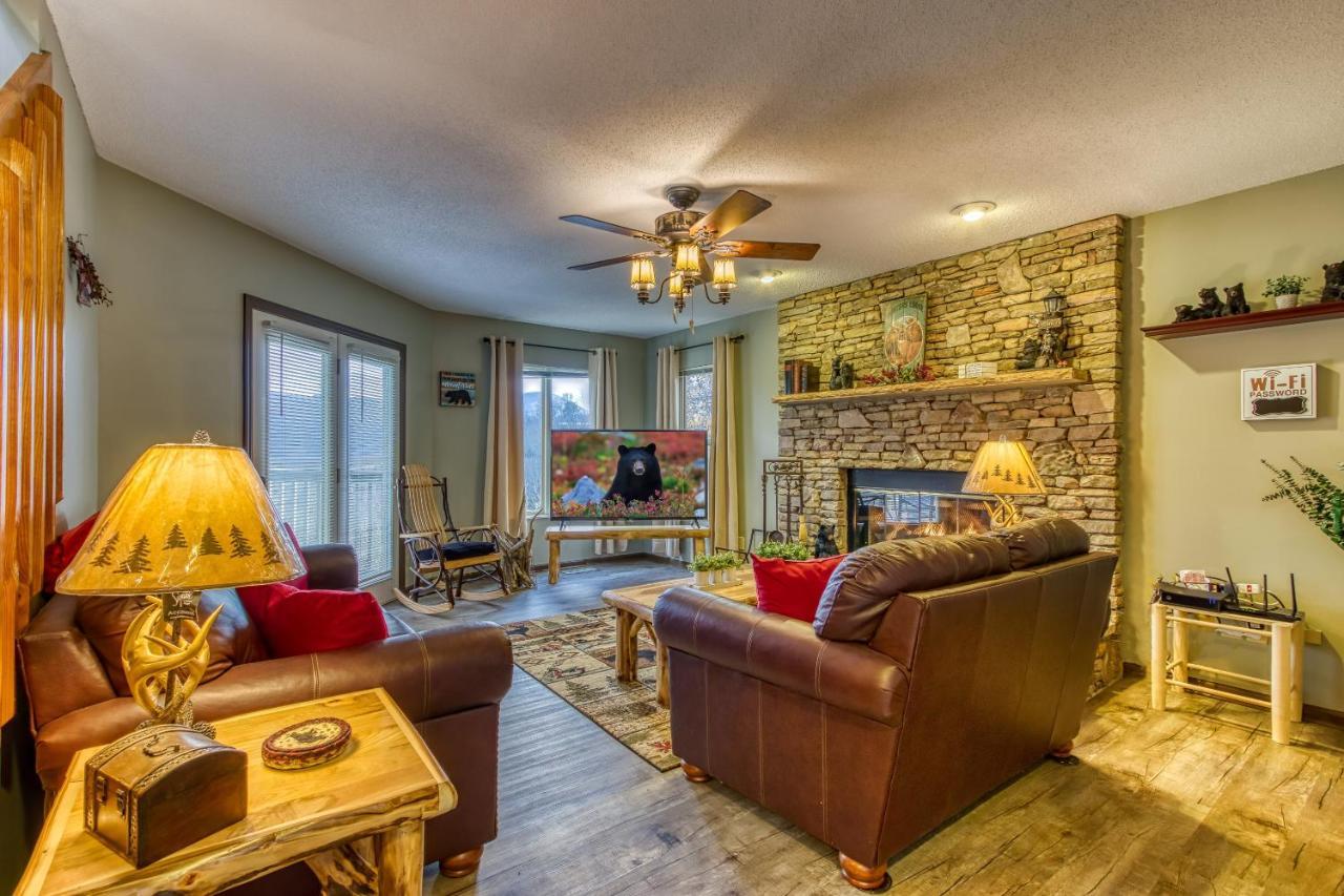 3 Decks, Mtn Views! Tree Tops By Honeybearcabins - Luxury Rain Showers, 3 King Suites, Xl Hottub, Fireplace, Bear Sightings Gatlinburg Exterior foto